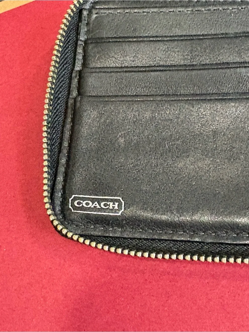 Coach Blk Leather Zipper Wallet
